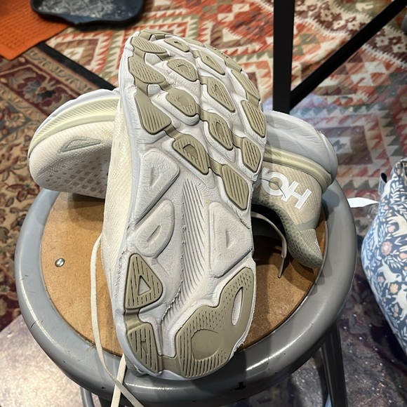 Hoka Clifton 9 - used - men’s 10.5 - 279 miles run on them - Picture 7 of 14
